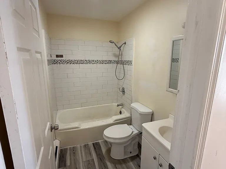 755 Madison Ave #2 — Photo 6