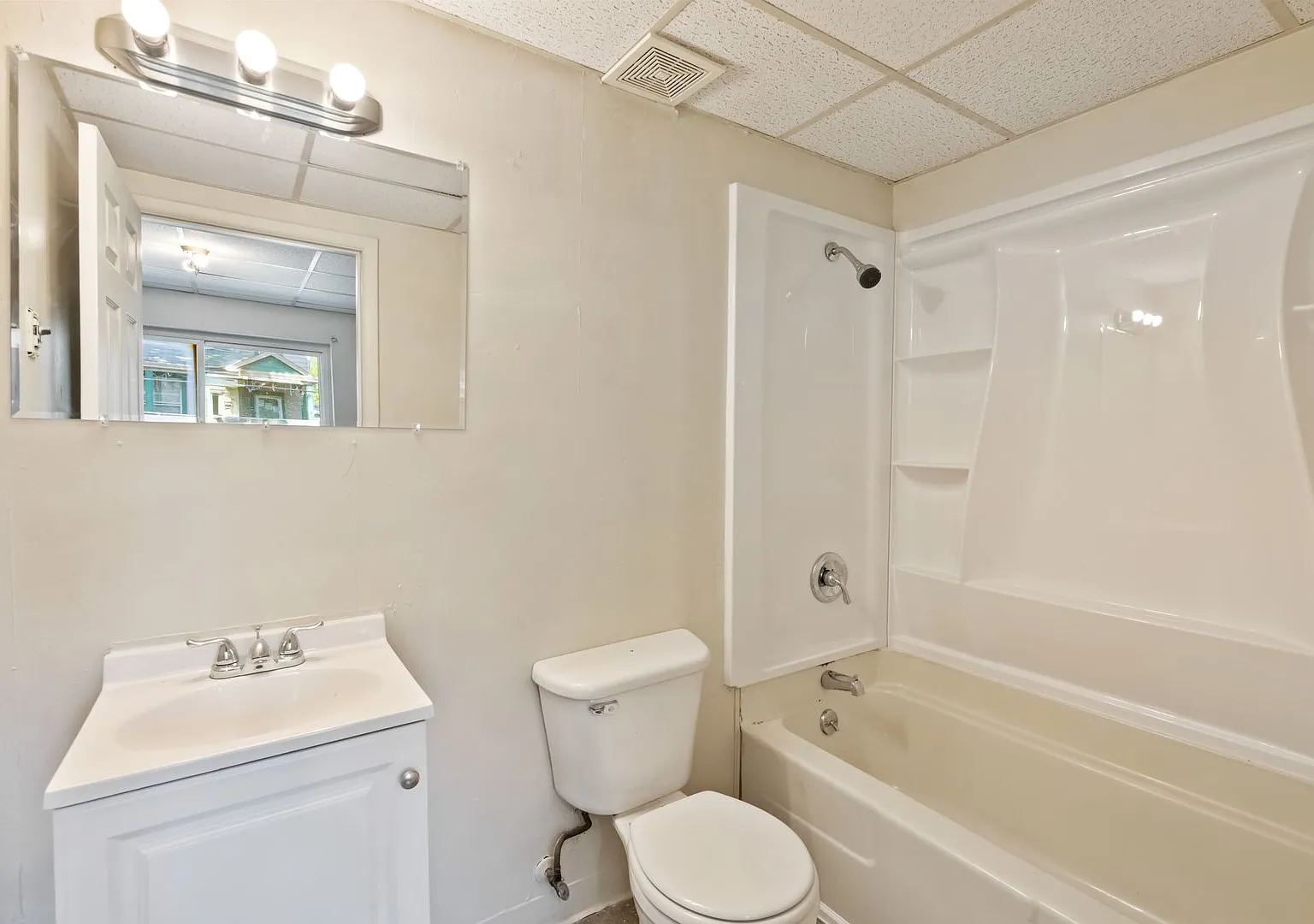 161 Hall Avenue — Photo 2