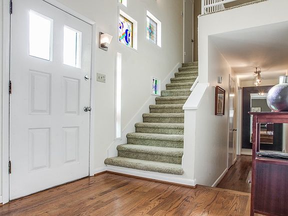3rd image of 11843 Lochwood Blvd