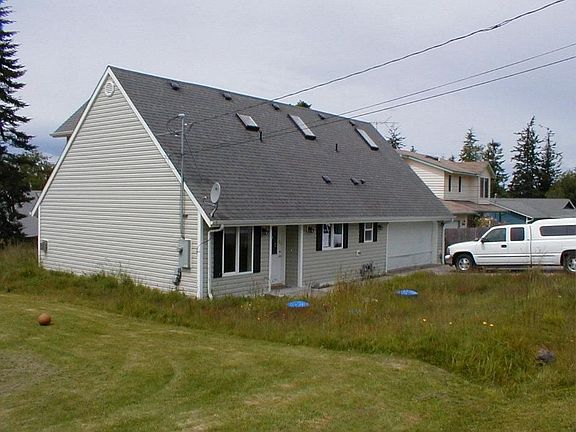 2nd image of 1252 Mitscher Dr