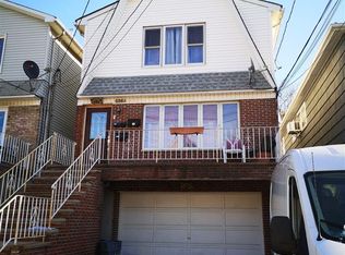 696A Avenue E, Bayonne, NJ 07002