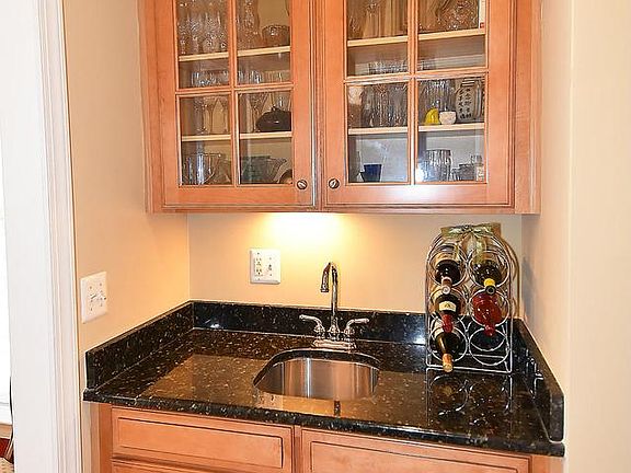 4th image of 11155 Garden Path Ln