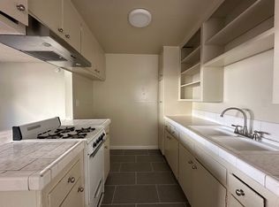 1831 Grant Ave APT 4, Redondo Beach, CA 90278