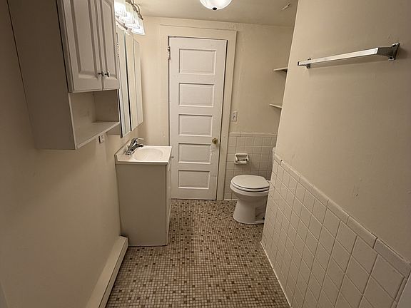 5th image of 125 E Gorham St #1