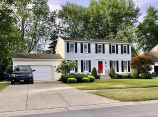 75 Autumnview Rd, Buffalo, NY 14221