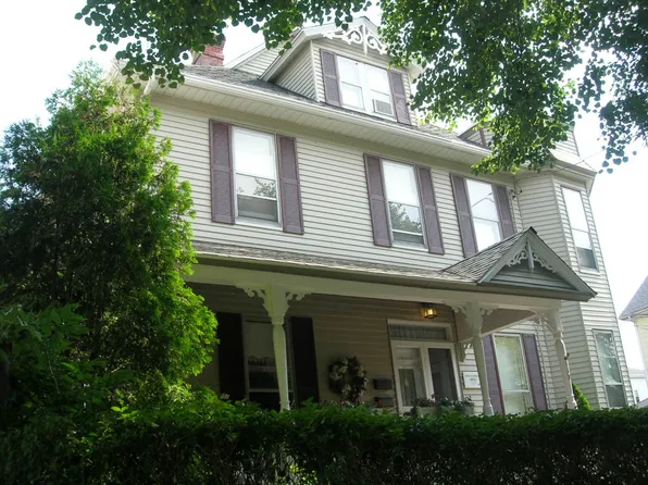 118 Franklin St, Bristol, RI 02809
