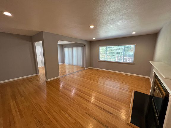 5th image of 456 Giannini Dr