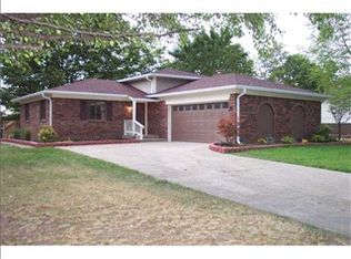 1168 Waterford Dr, Greenwood, IN 46142