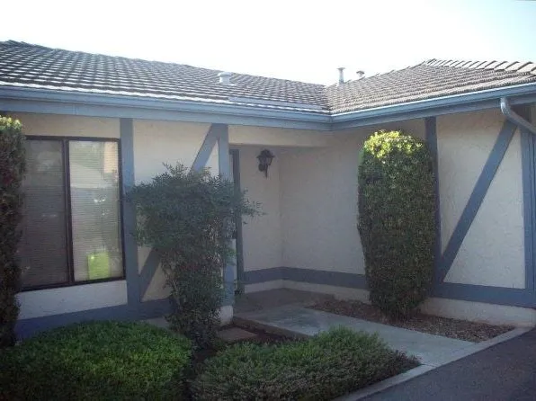 7560 N Mariposa St APT 102, Fresno, CA 93720