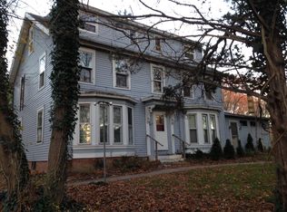 30 King St APT 5, North Kingstown, RI 02852