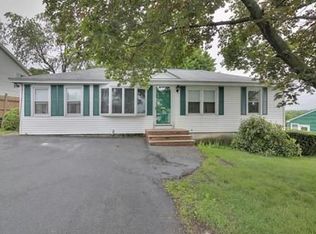 43 William St, Lawrence, MA 01841
