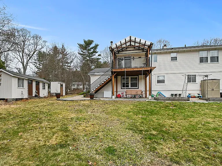 28 South Rd — Photo 15