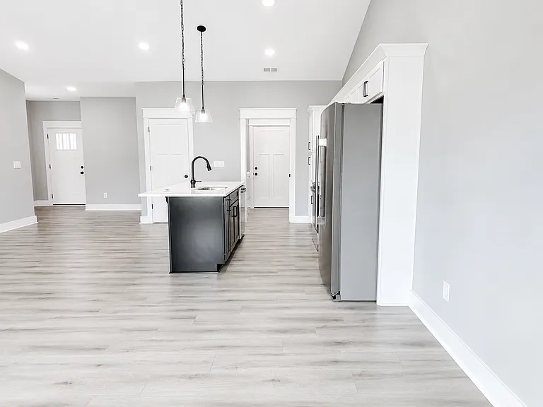 155 Harrods Trce — Photo 4