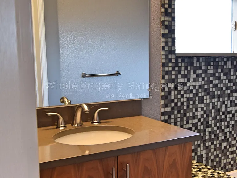 4480 Utica St — Photo 10