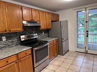 172 W Genesee St APT 3E, Chittenango, NY 13037