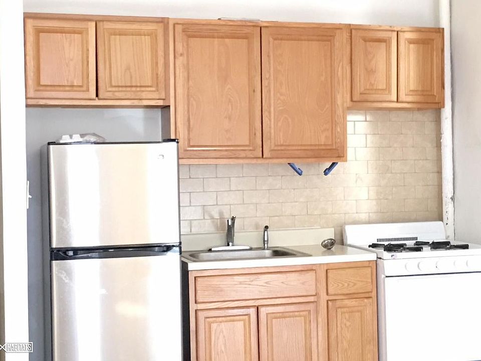 2nd image of 4582 Manhattan College Pkwy APT 1B