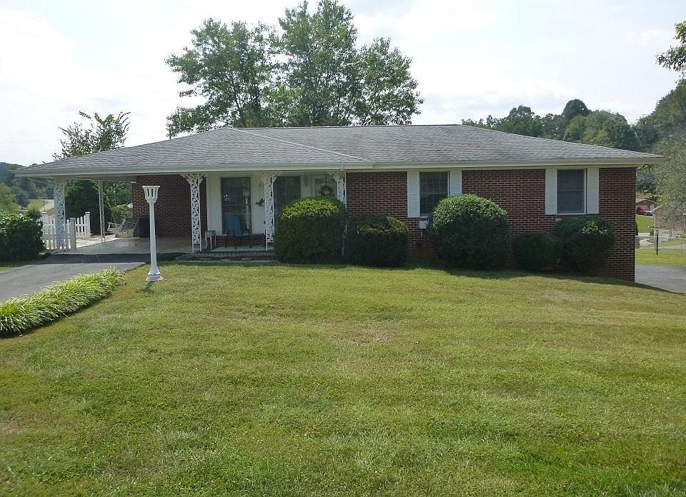 1st image of 5618 Arapaho Dr