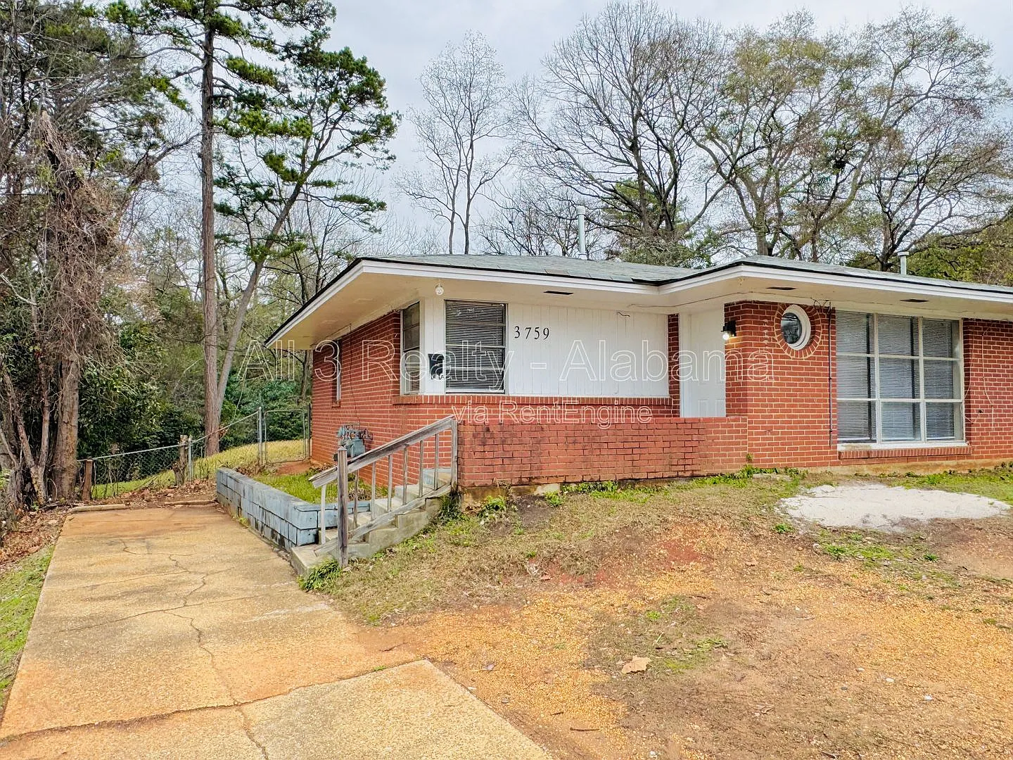2 bed, 1.0 bath, 1750 sqft, $835 — Photo 1
