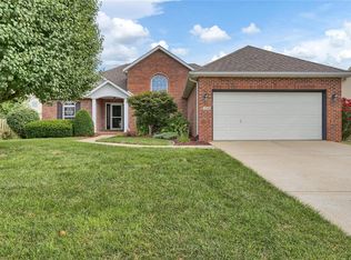 2729 Lake Lucerne Dr, Shiloh, IL 62221