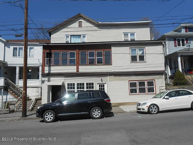 1028 Prospect Ave photo 1
