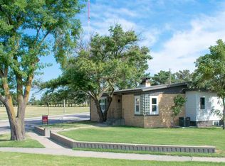 527 W 19th St, Hays, KS 67601