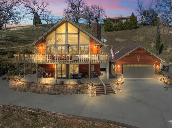 29811 Greenwater Dr, Tehachapi, CA 93561