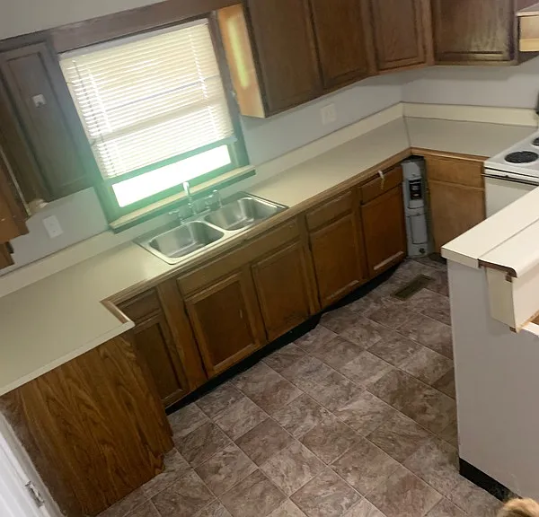 805 Carden Ave — Photo 11
