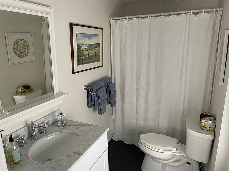 142 Russell Ave — Photo 32