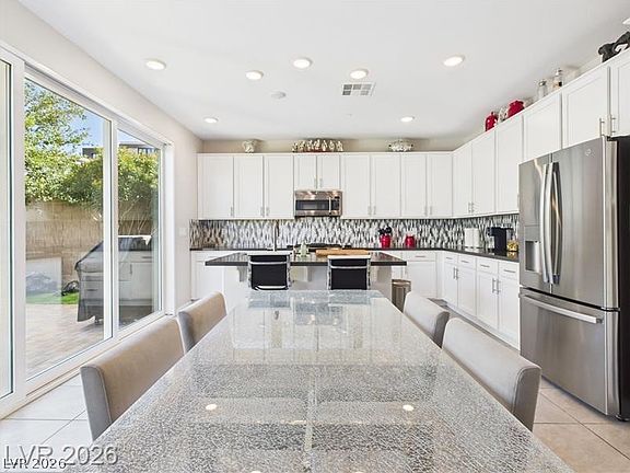2nd image of 808 Bendale Ct