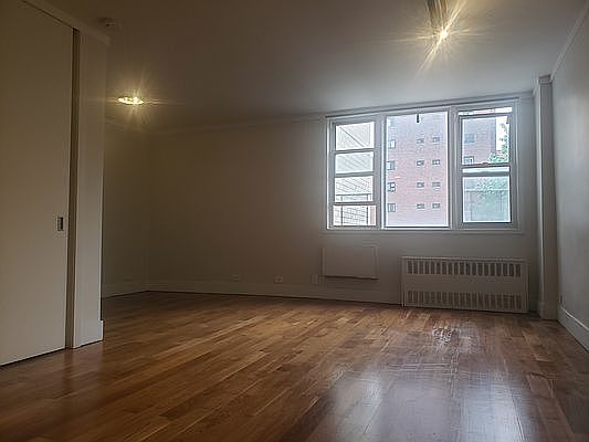 1st image of 200 E 30th St APT 7A