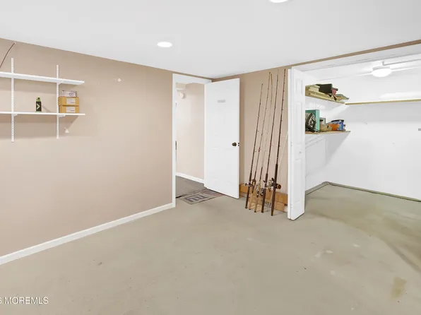 112 Mccutcheon Avenue, Sayreville, NJ 08872