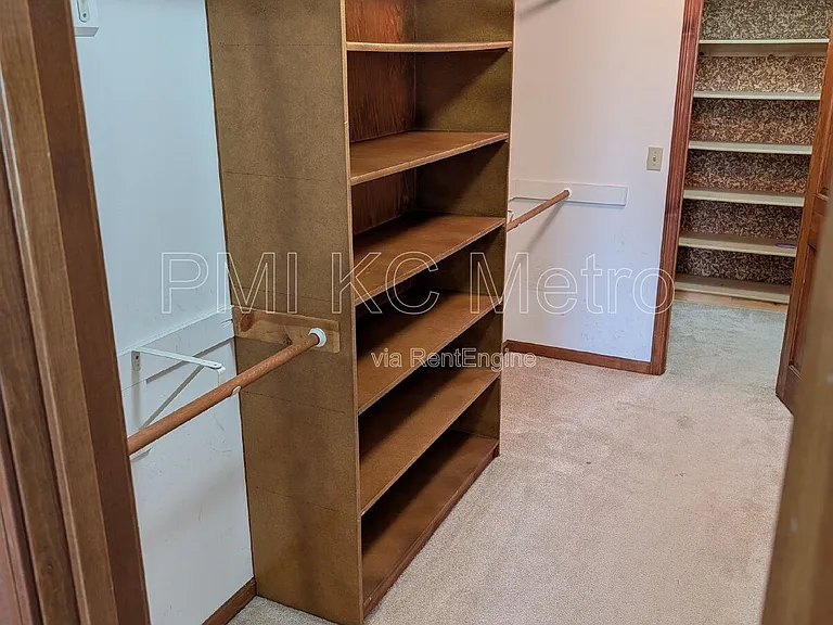 3905 SW 14th St — Photo 25