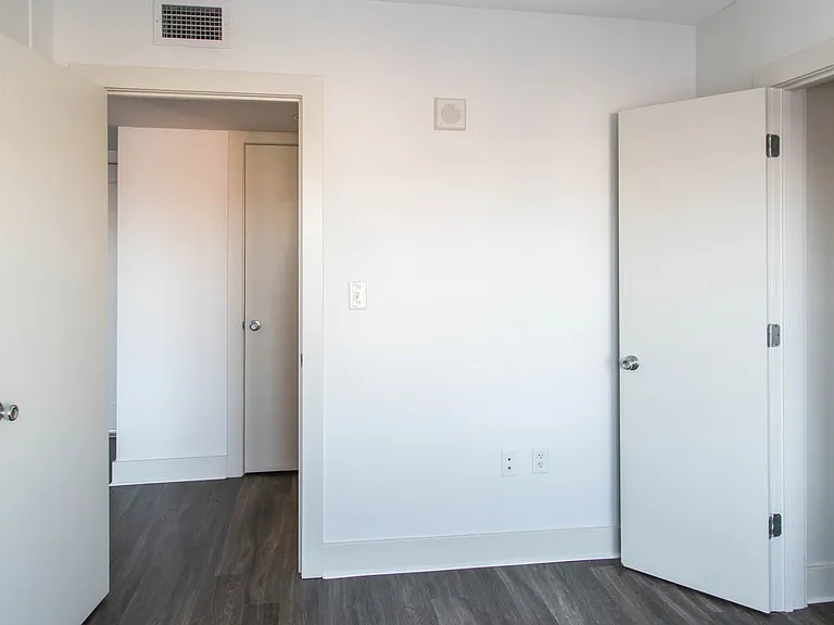 Clyde Manor — Photo 166