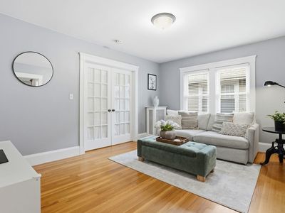 32 Eddy St Unit 3, Waltham, MA, 02453