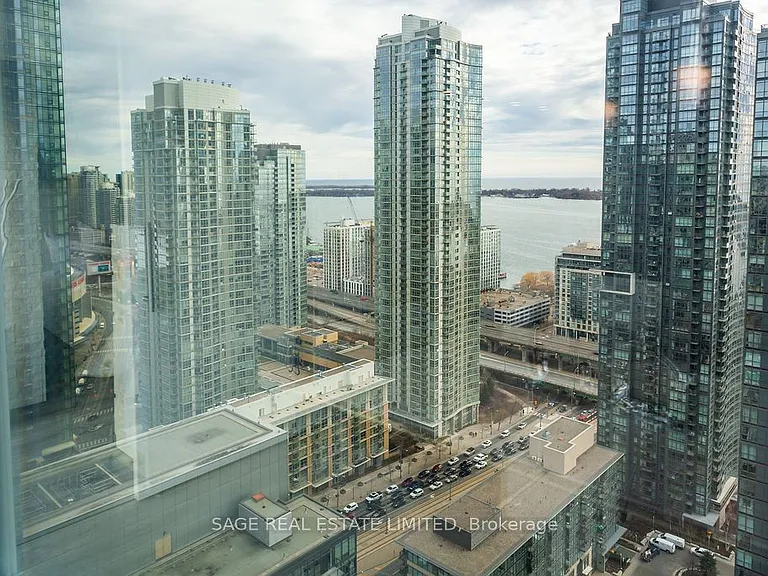 25 Telegram Mews #3707 — Photo 24