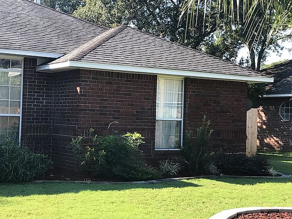 3rd image of 7935 Amethyst Dr
