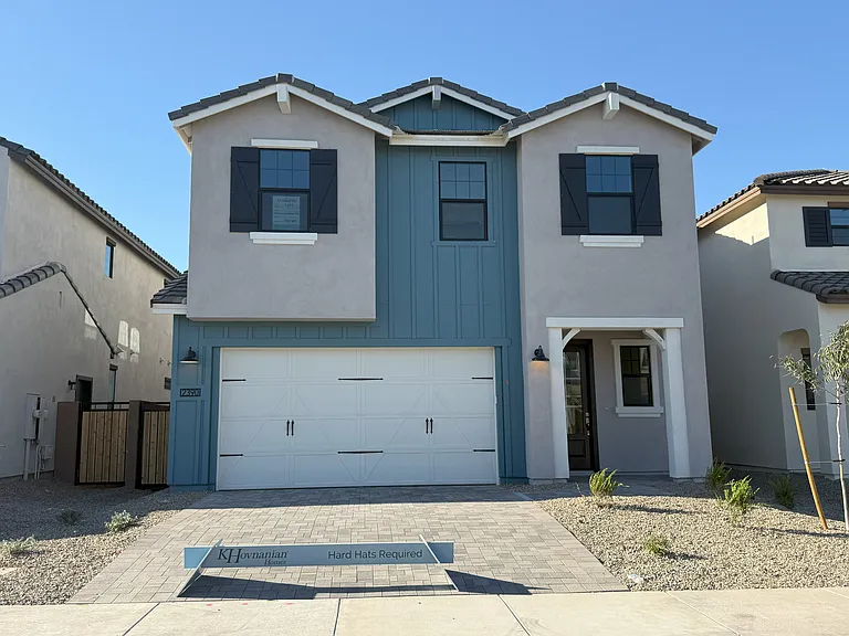 2390 W Los Arboles Pl — Photo 1