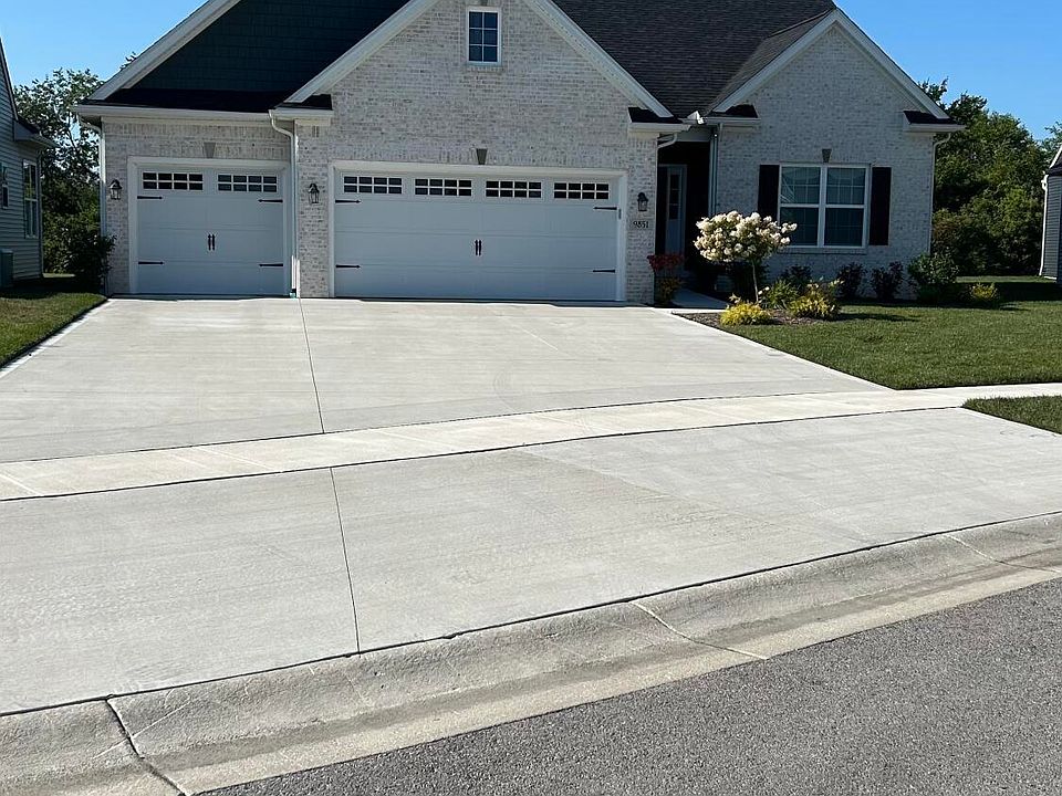 1st image of 9851 Saugatuck Dr