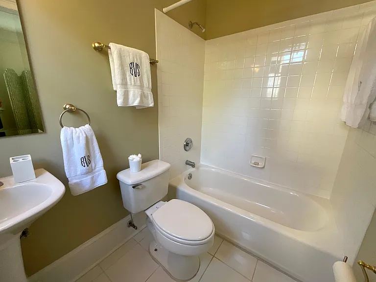 2549 Walton Way #H4 — Photo 12
