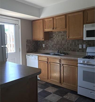 3rd image of 707 E Mulberry St APT 4
