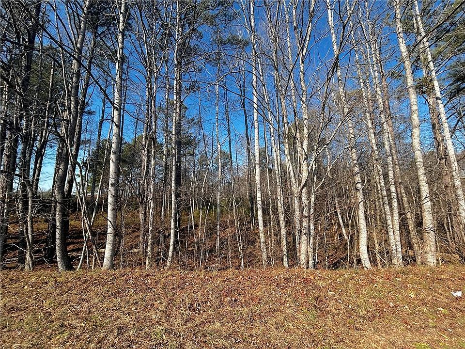 2nd image of 2013 Lake Paradise Rd