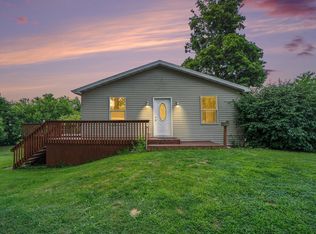 215 S Lincoln Ave, Three Rivers, MI 49093