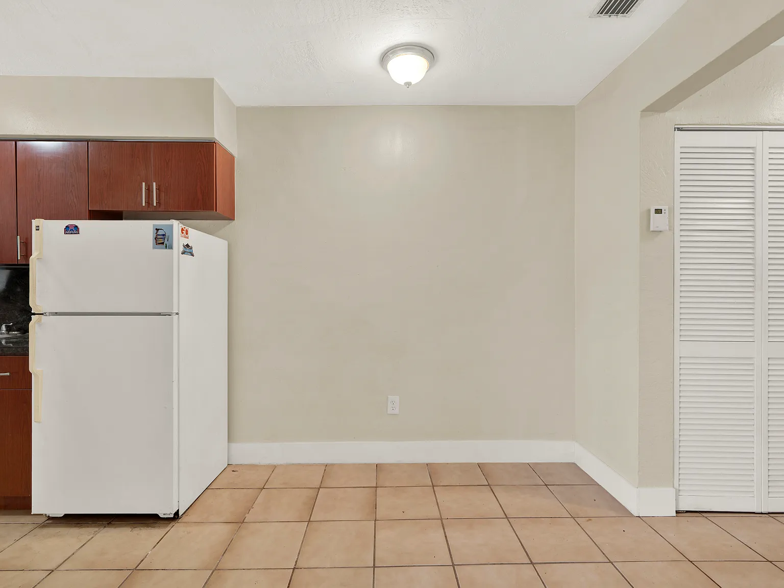 1 bed, 768 sqft, $1,600 — Photo 3