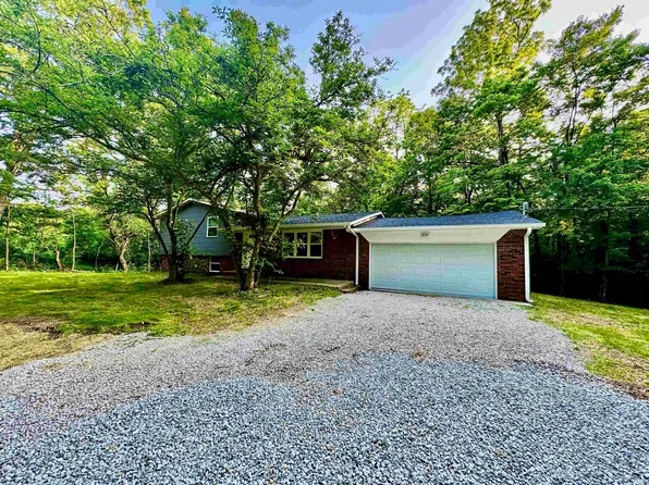 1870 S Knightridge Rd, Bloomington, IN 47401