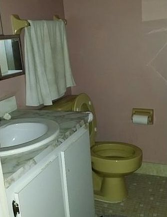 4th image of 7101 Byron Ave APT 402