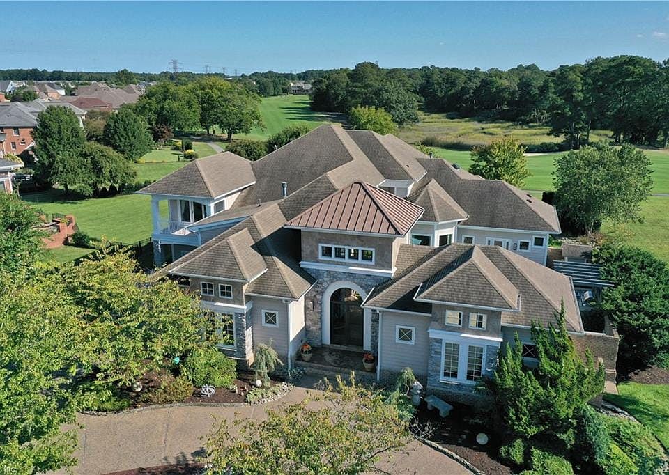 1st image of 4022 River Park Dr