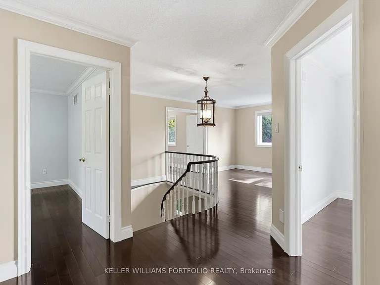287 Royal Albert Ct — Photo 23