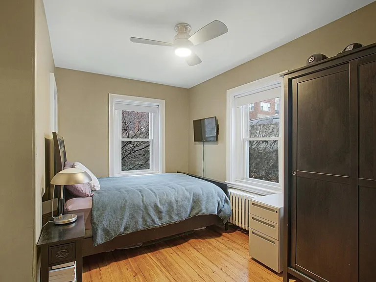 51 Emerson St — Photo 8
