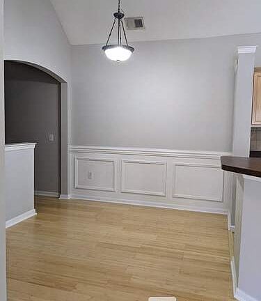 5th image of 12920 Penn Station Ct APT 204