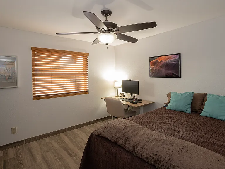 3121 E Sierra St — Photo 18